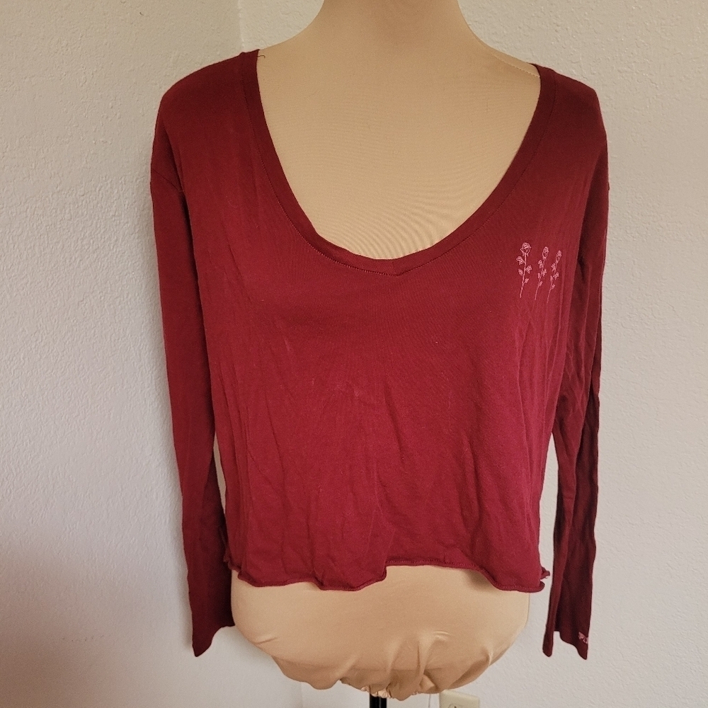 Victorias's Secret Pink Red Long Sleeve cropped Scoop Neck Top